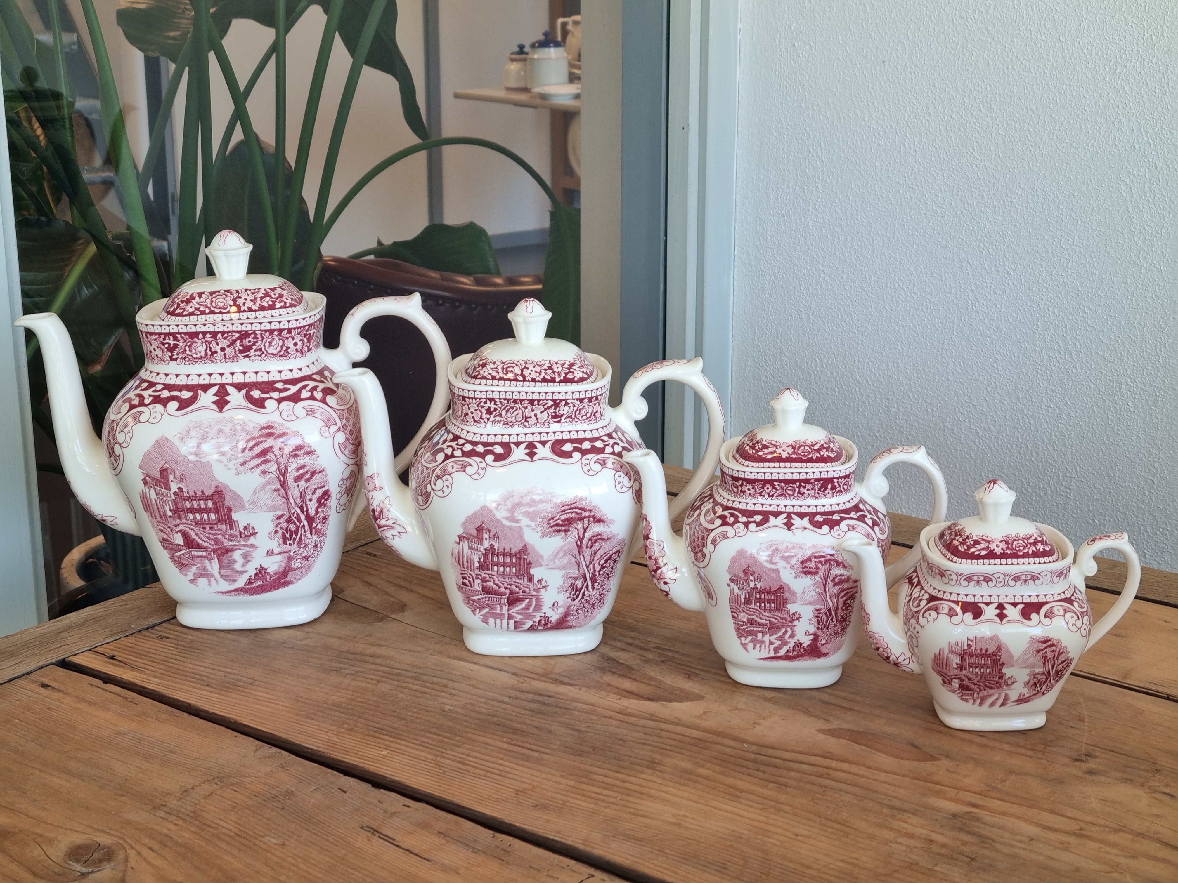 Regout Castillo Royal Sphinx set 4x Koffiepot opeenvolgend