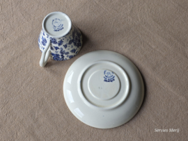 Beatrix Societe Ceramique Koffie Kop en schotel met bloemkooloortje