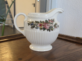 Wedgwood Conway Roomkan Schenkkan (gewone model)