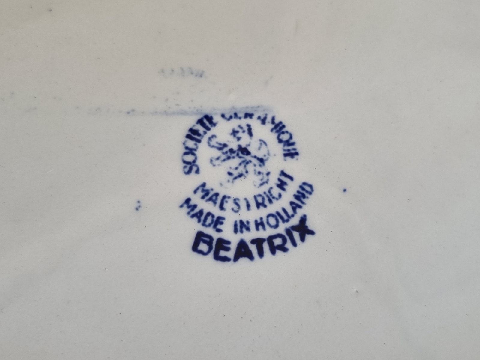 Beatrix Societe Ceramique ovale schaal met brede rand 24,5 cm