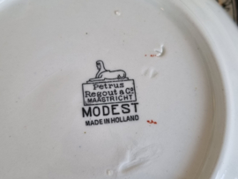 Petrus Regout Modest Theeservies 12-pers.
