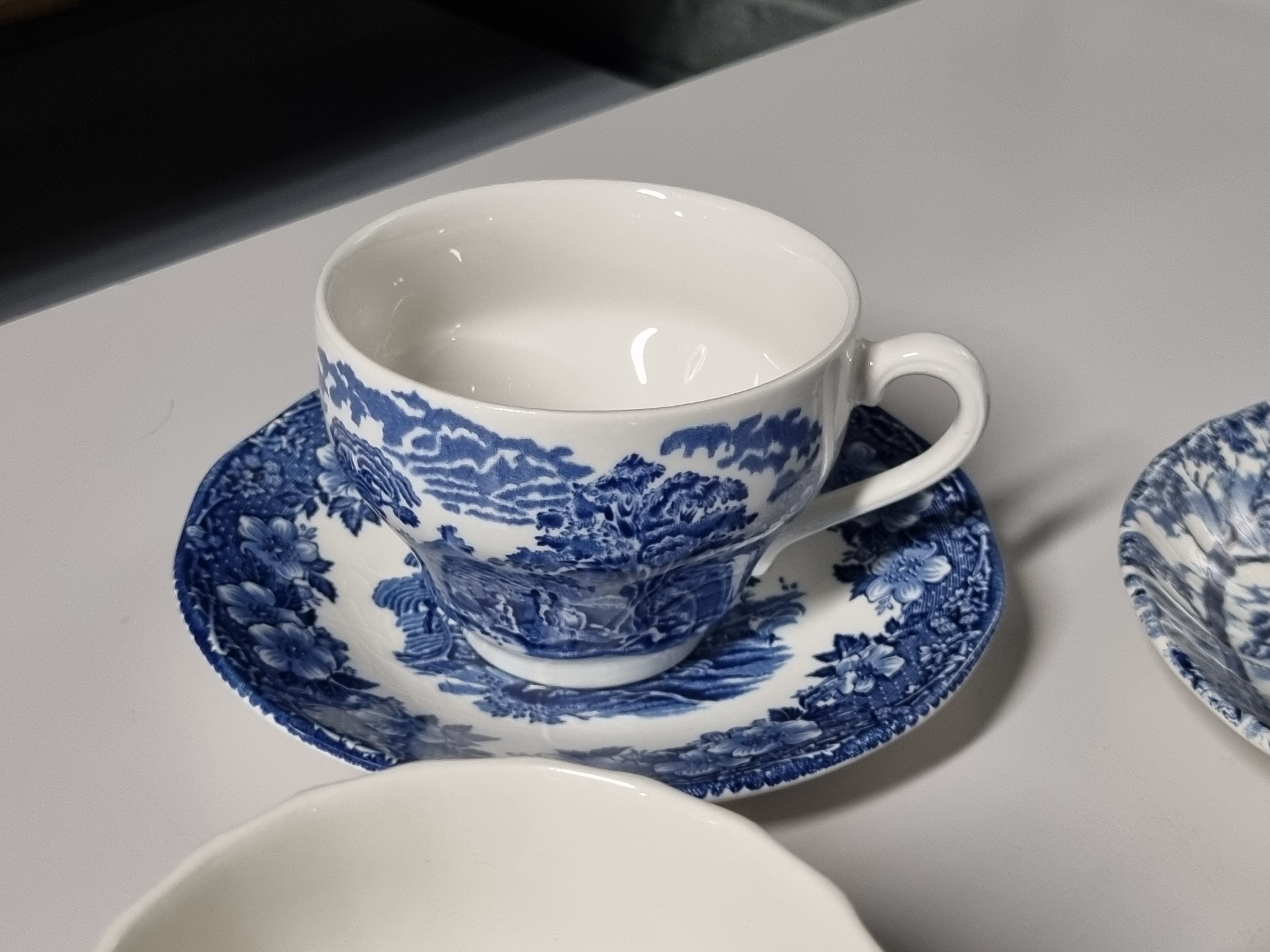 Engels blauw Set 6x mix & match kop en schotel (wit binnenin)
