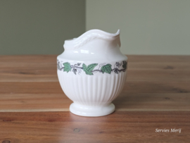 Wedgwood Stratford schenkkannetje roomkannetje