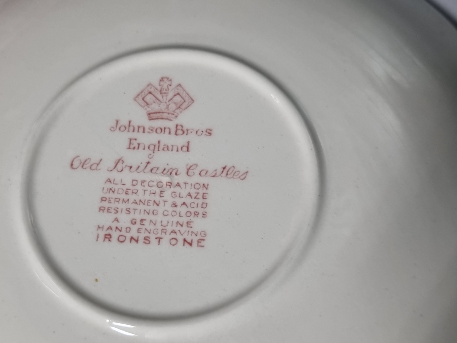 Engels rood Johnson Bros Old Britain Castles Soepkom met schotel (wit binnenin)