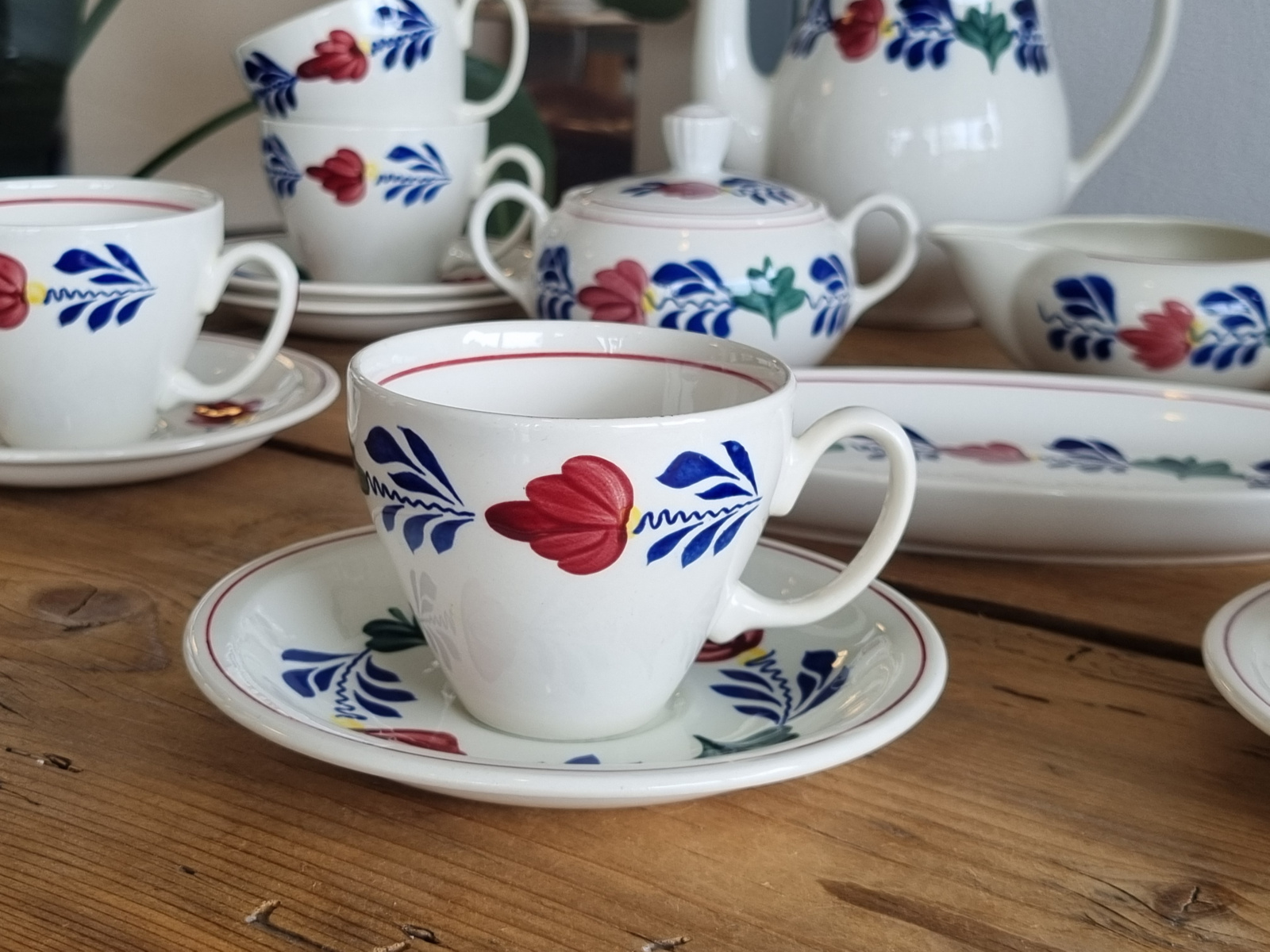 Boerenbont Boch Koffieservies model Zeeland 8 personen (zwarte stempel)