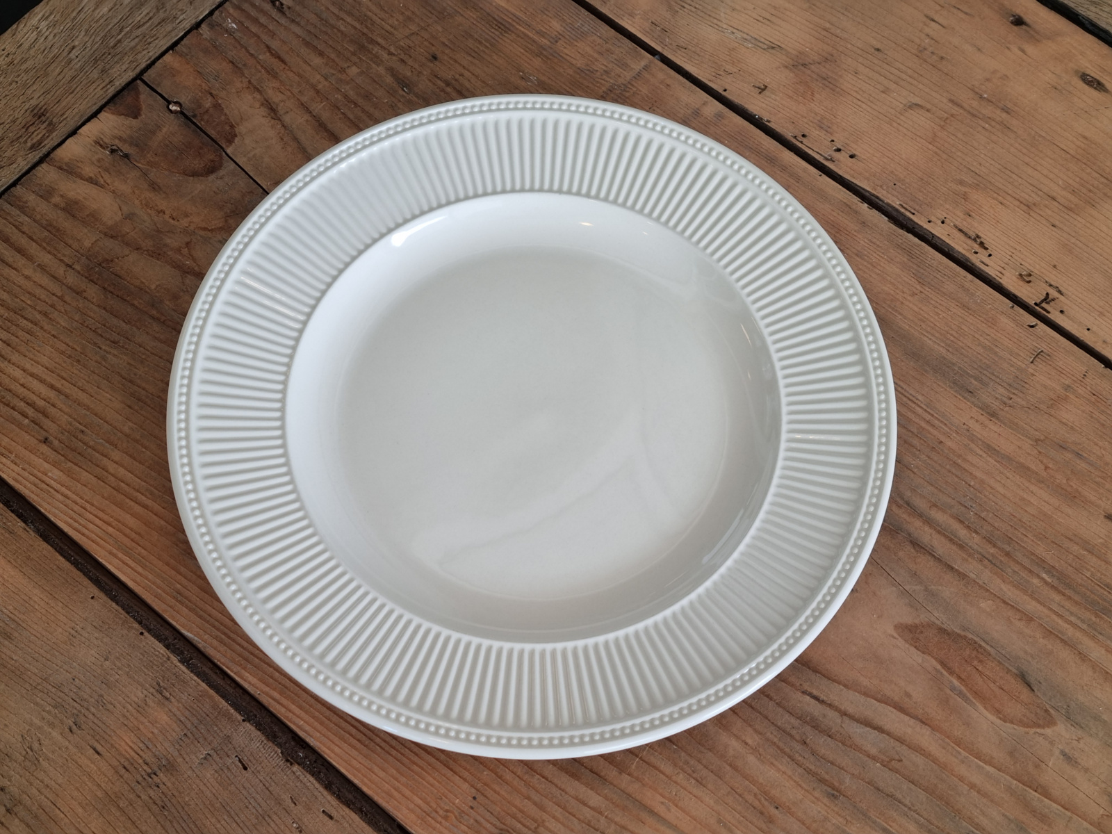 Verkocht = Wedgwood Windsor Plat Dinerbord  27,5 cm