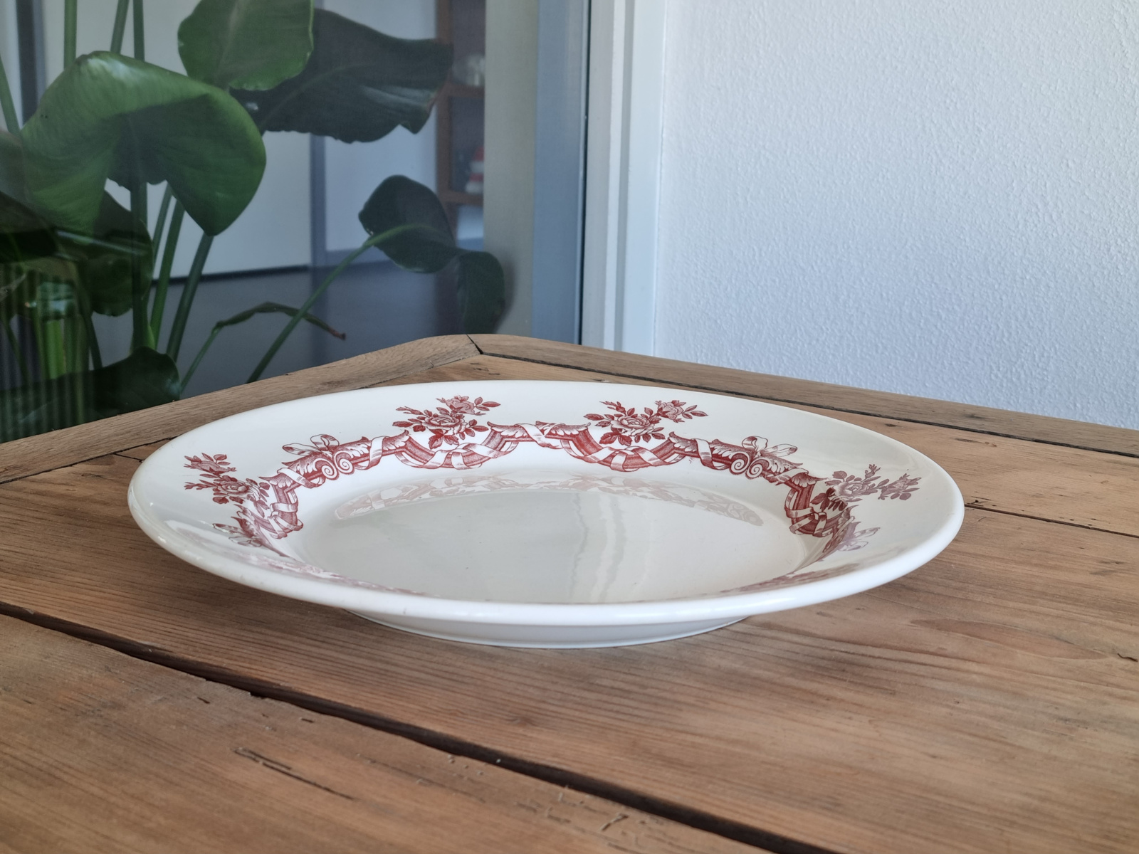 Petrus Regout Alhambra rood Serveerbord 30 cm