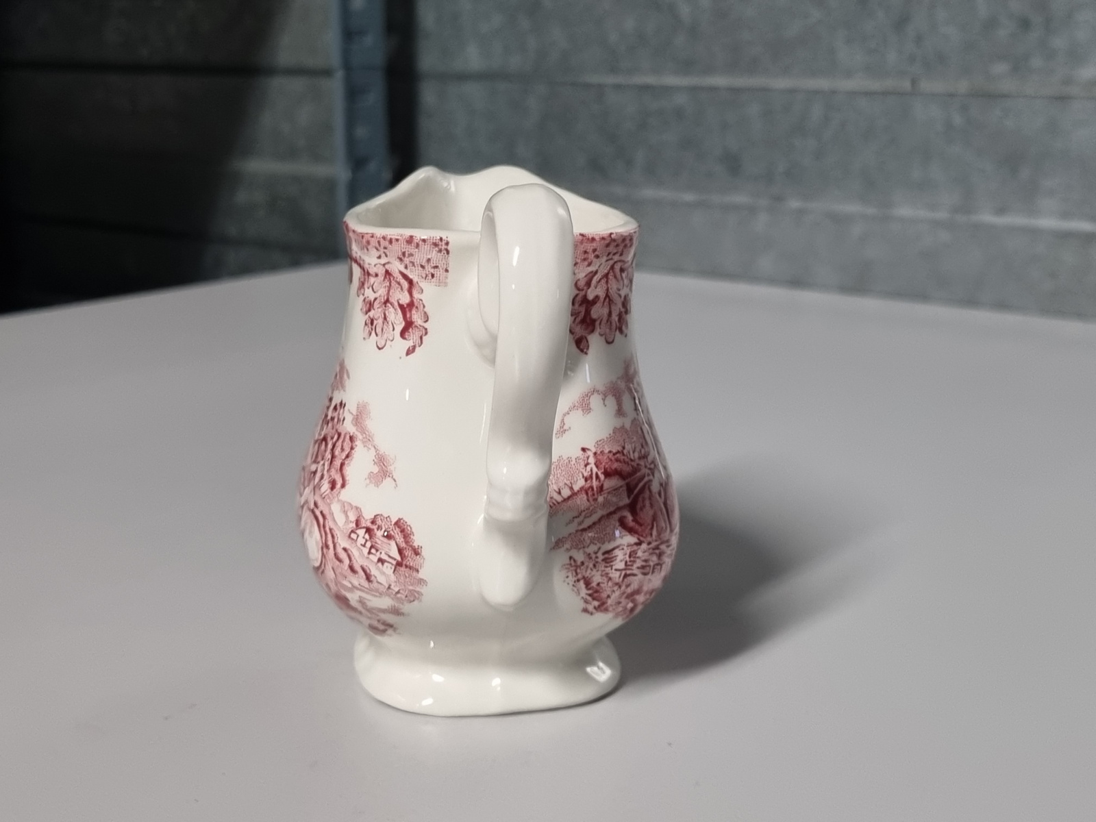 Engels rood Jachtservies Myott's Country Life Schenkkannetje