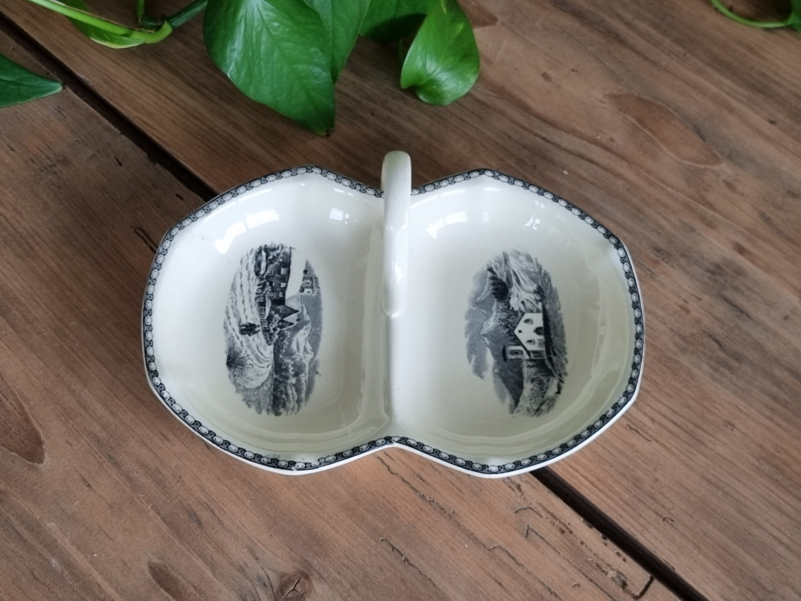 Landschap Zwart Societe Ceramique Petit-Four, schaaltje met greep