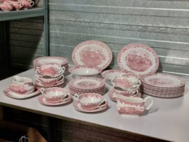 Verkocht = Engels rood Jachtservies Myott's Country Life Eetservies 8-pers