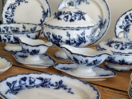 Societe Ceramique Etruria vloeiblauw compleet Eetservies 8-pers.