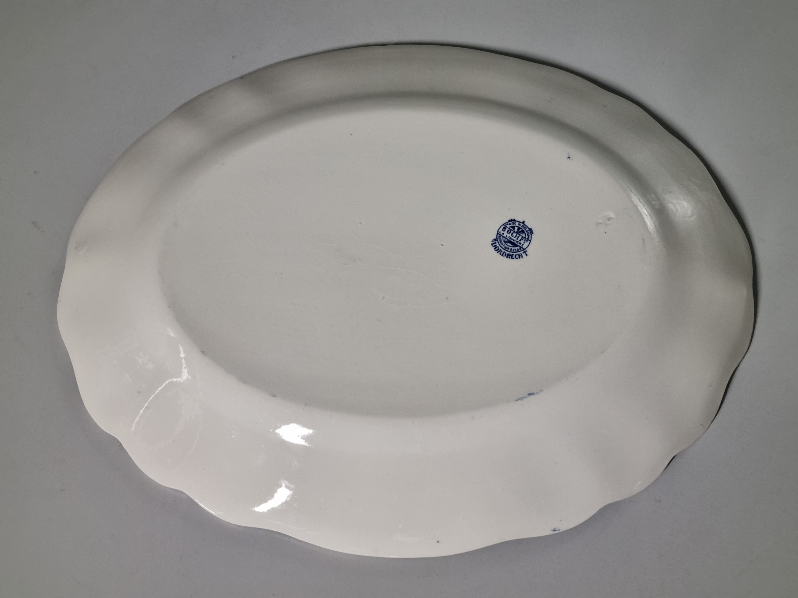 Verkocht = Boch BFK decor Dordrecht blauw ovale schaal 37,5 cm