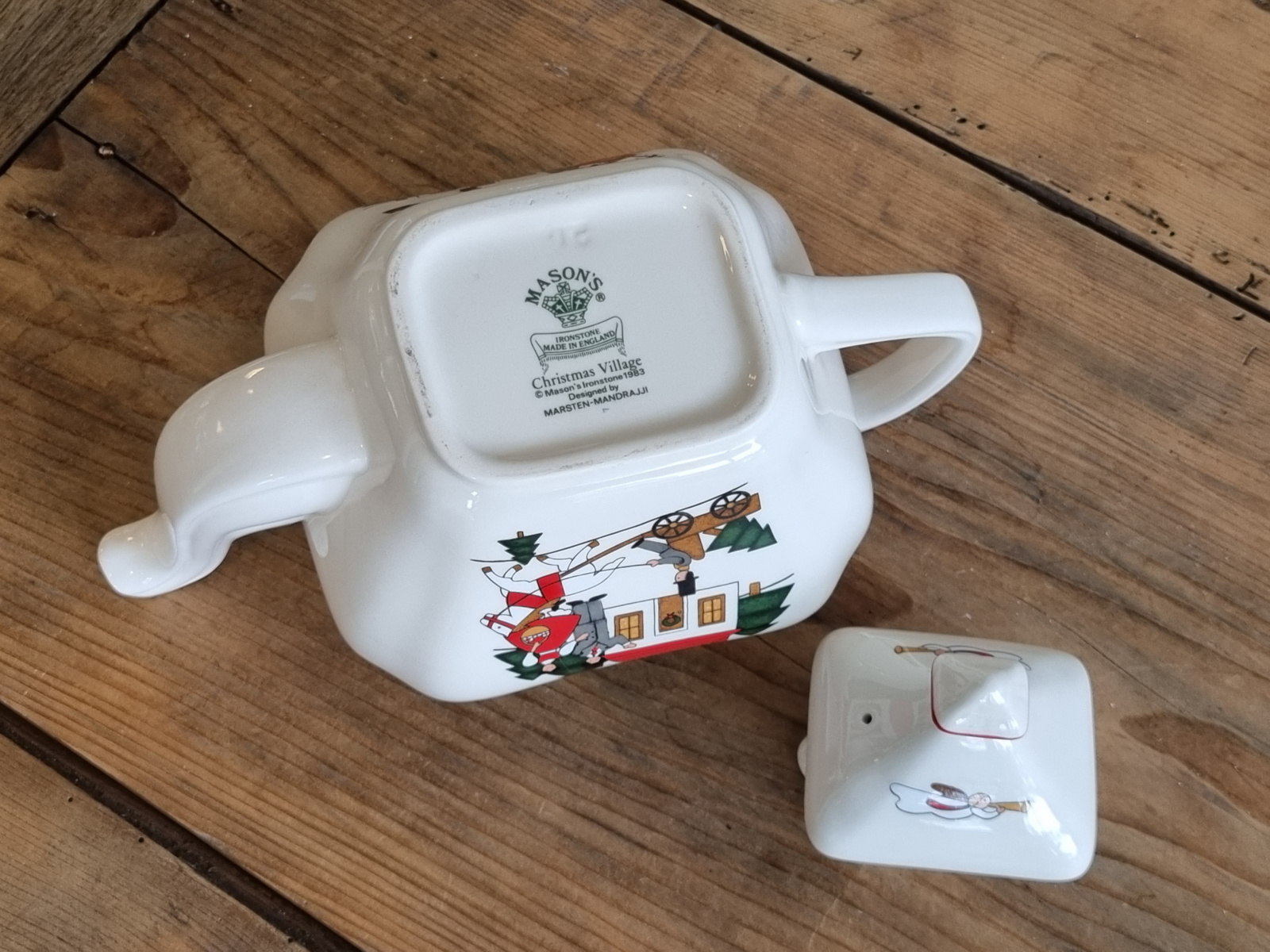 Engels Mason's Christmas Village 1983 Kerstservies Theepot 1,2 liter