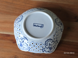 Blue Danube Schaal met opstaande ajour rand 19,5 cm