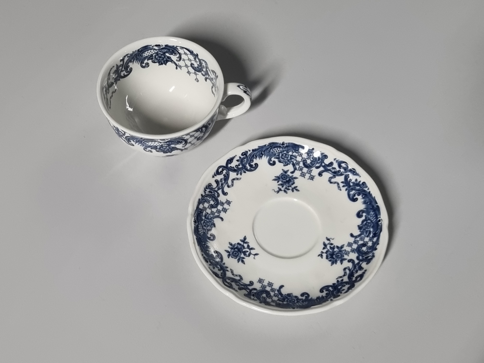 Villeroy en Boch Valeria blauw Thee Kop en schotel 9 cm