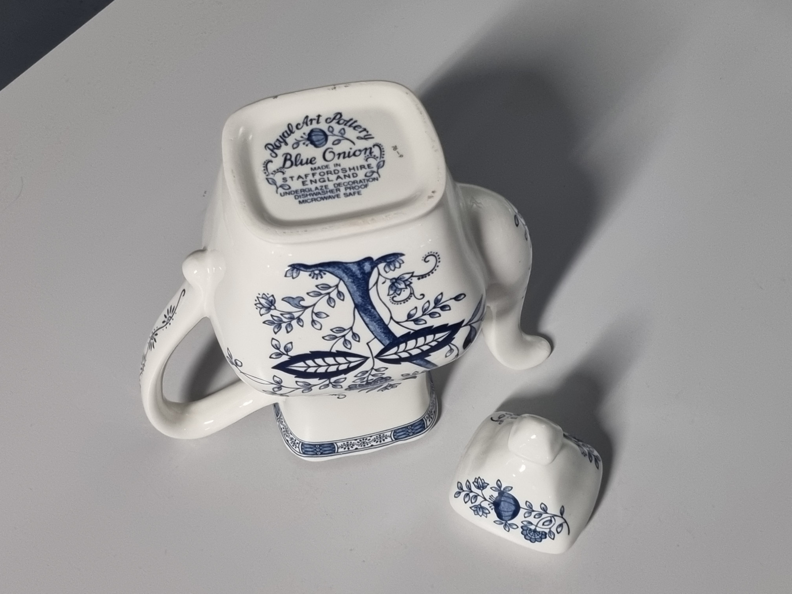 Engels blauw Enoch Wedgwood Blue Onion Koffiepot (1)