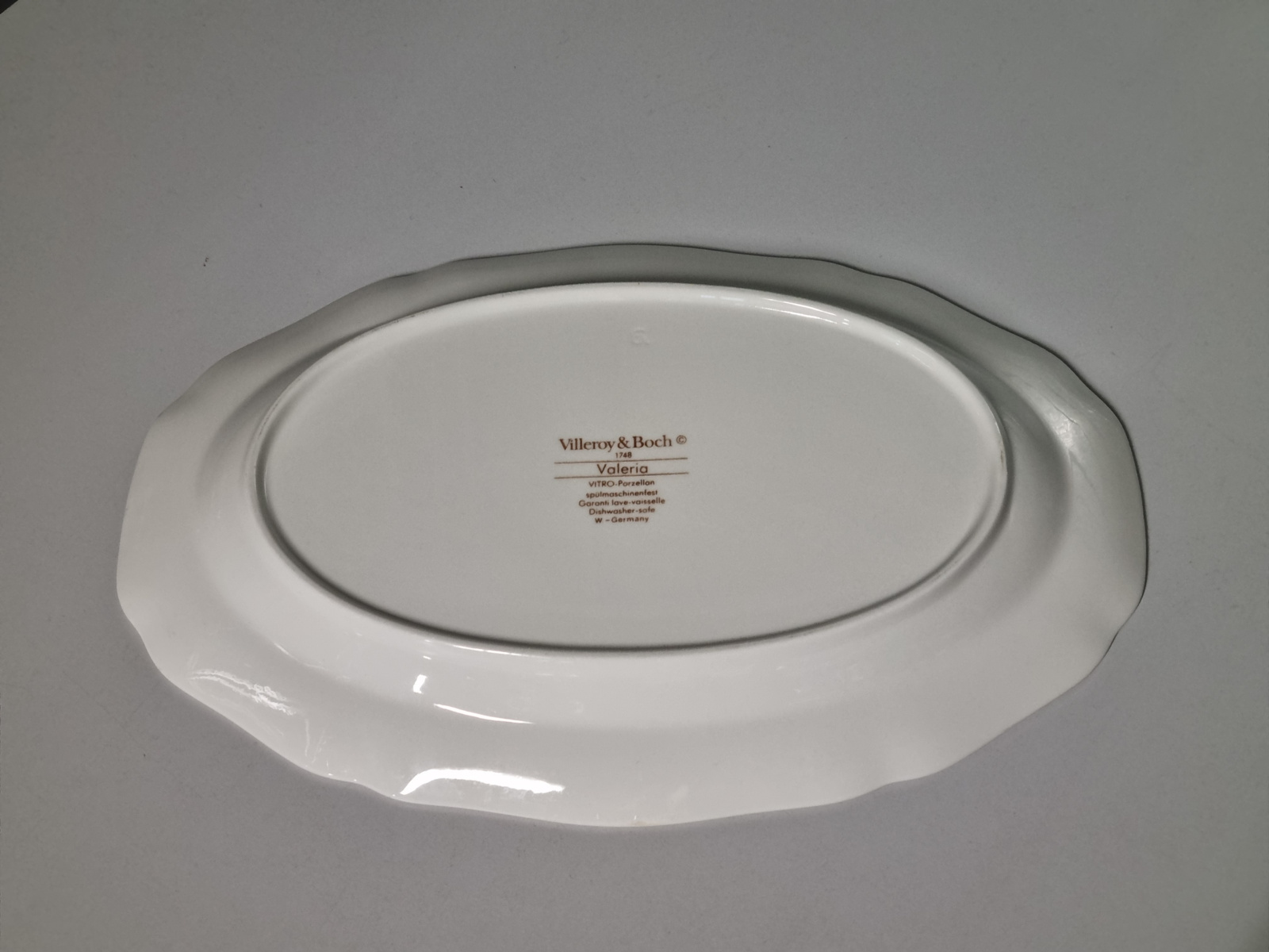 Villeroy en Boch Valeria rood ovale schaal 32 cm
