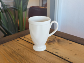 Wedgwood Windsor hoge Mok op voet 12 cm