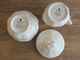 Wedgwood  Queen's Shape Queen's Plain Roomstel (groot model)