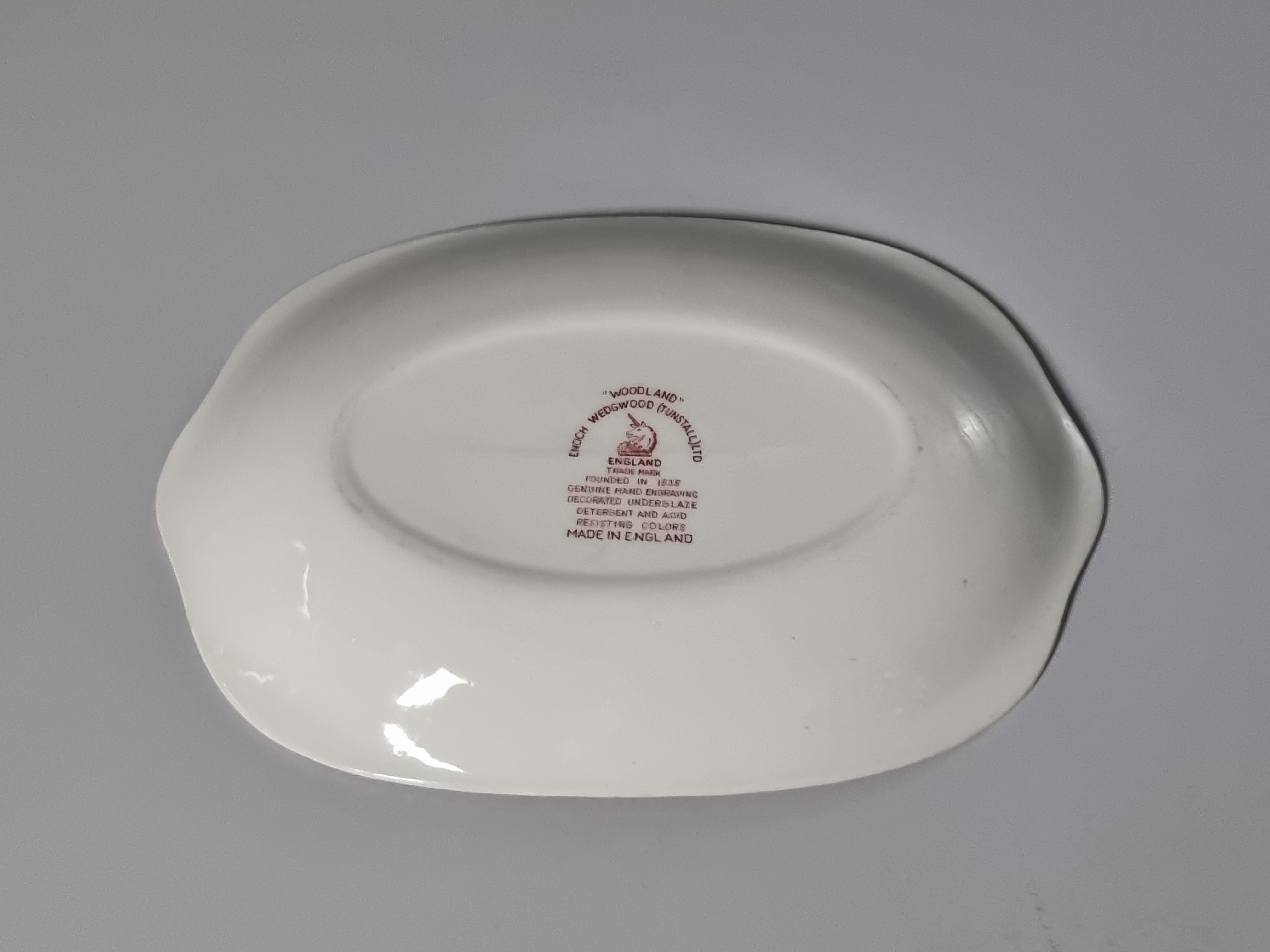 Engels rood Enoch Wedgwood Woodland schaal met greepjes 26 cm