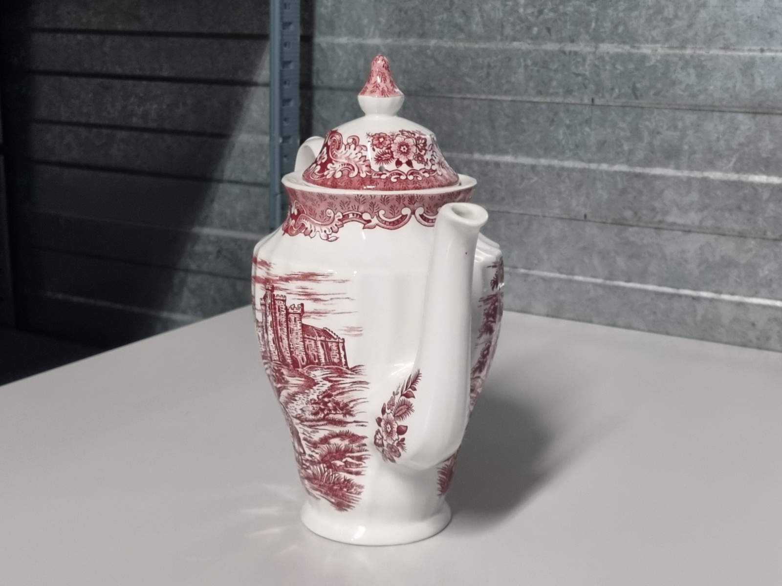 Engels rood Olde Country Castles koffiepot theepot 18,5 cm