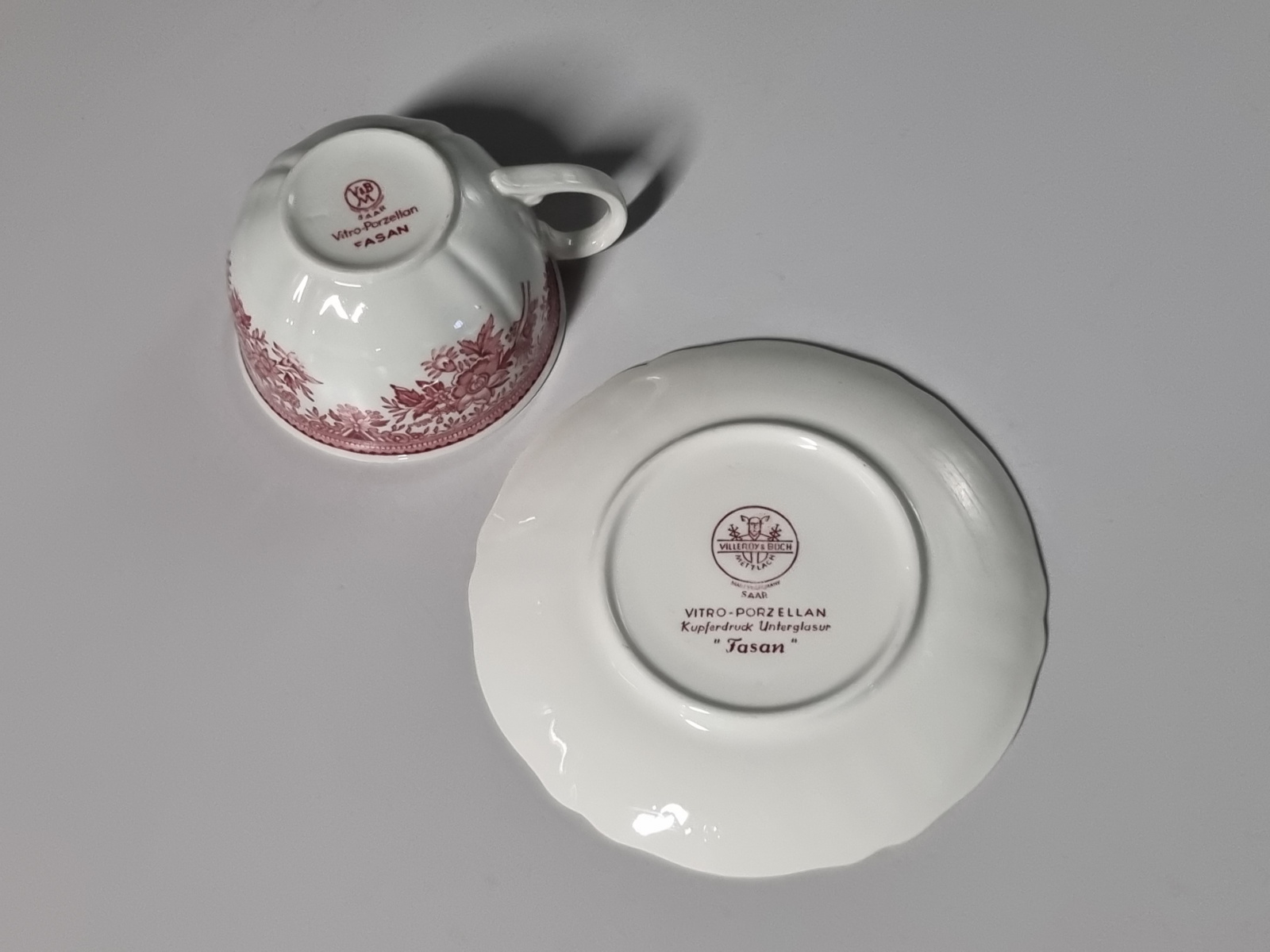 Villeroy en Boch Fasan rood robuuste Bouillon Kop en schotel