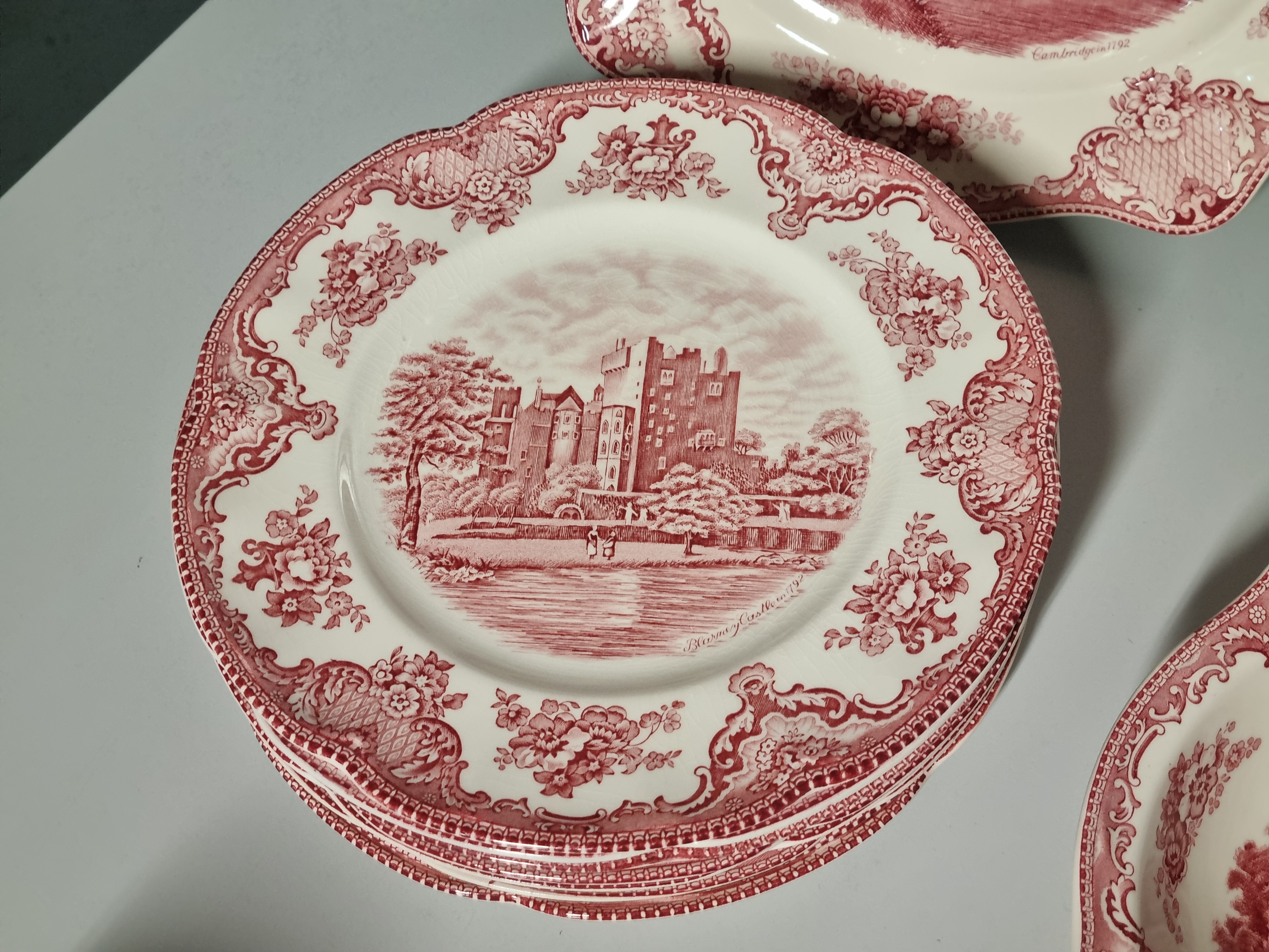 Engels rood Johnson Bros Old Britain Castles serviesset 8 personen