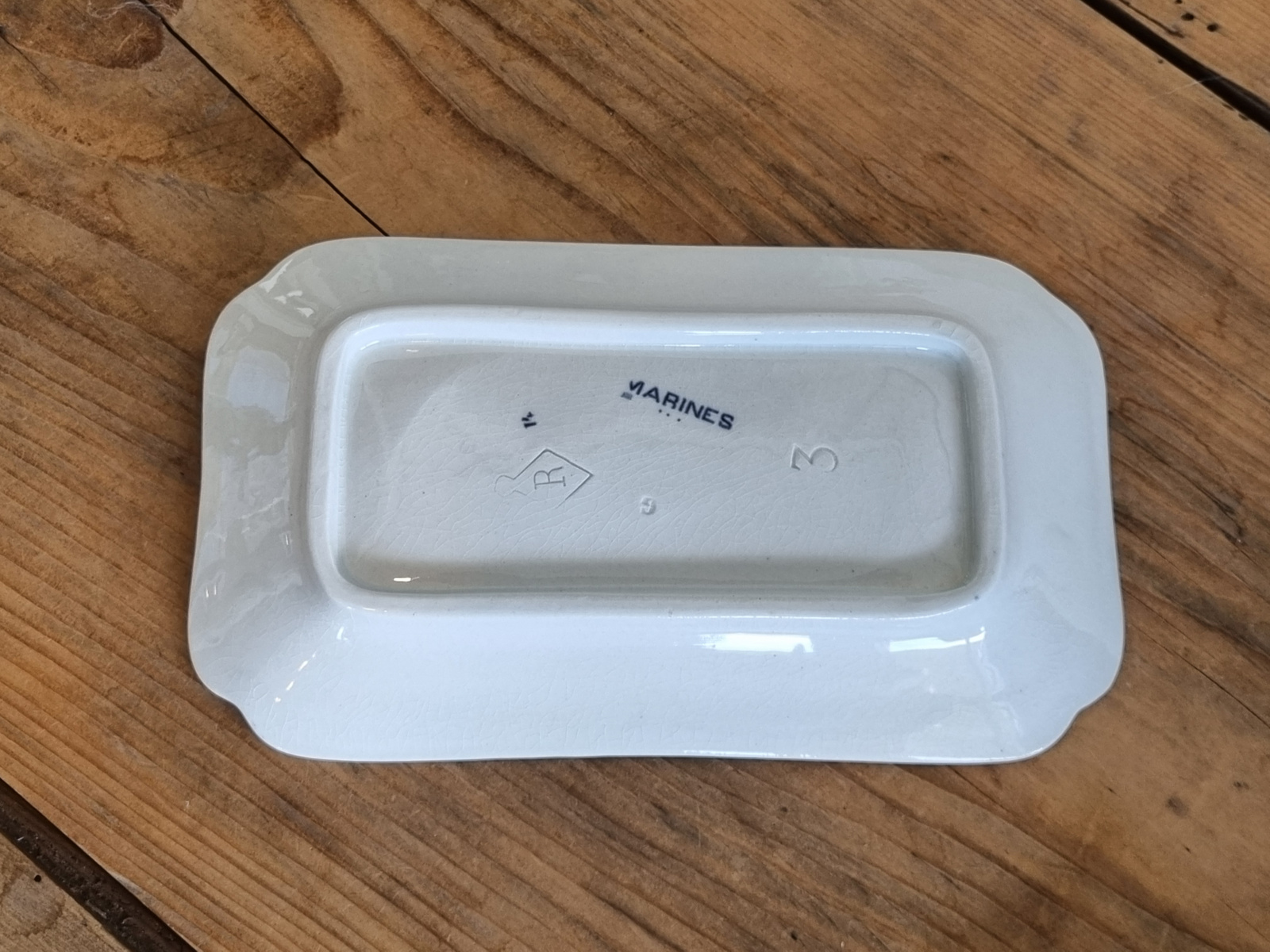 Petrus Regout Marines donkerblauw  rechthoekig schaaltje (hoekig model, horizon) 21 cm