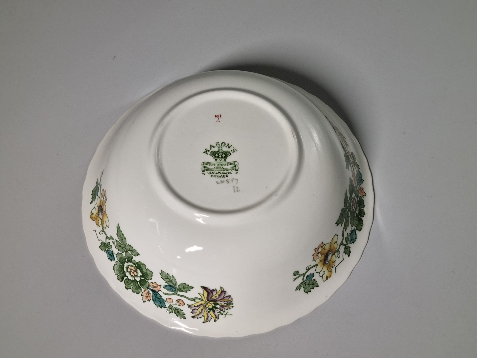Engels Mason's Strathmore hoge ronde schaal 23 cm