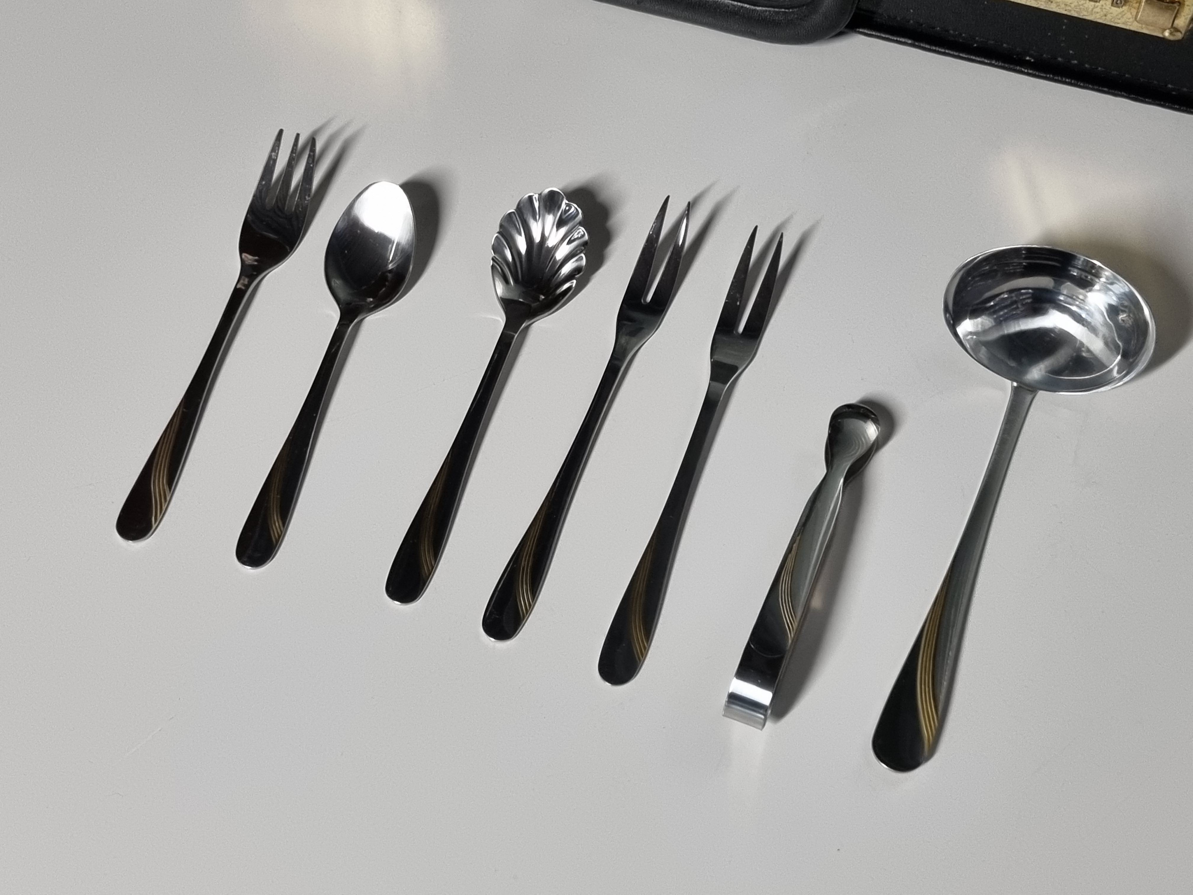 Bestekkoffer 18/10 Inox Edelstahl Rostfrei 12 persoons 72 delen