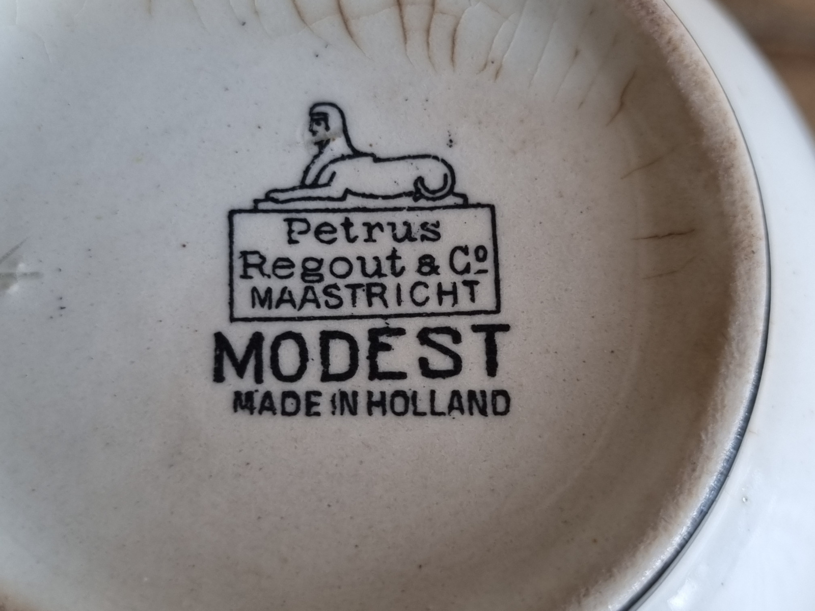 Petrus Regout Modest Roomstel