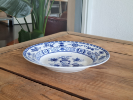 Potiche blauw Petrus Regout diep bord 23,5 cm