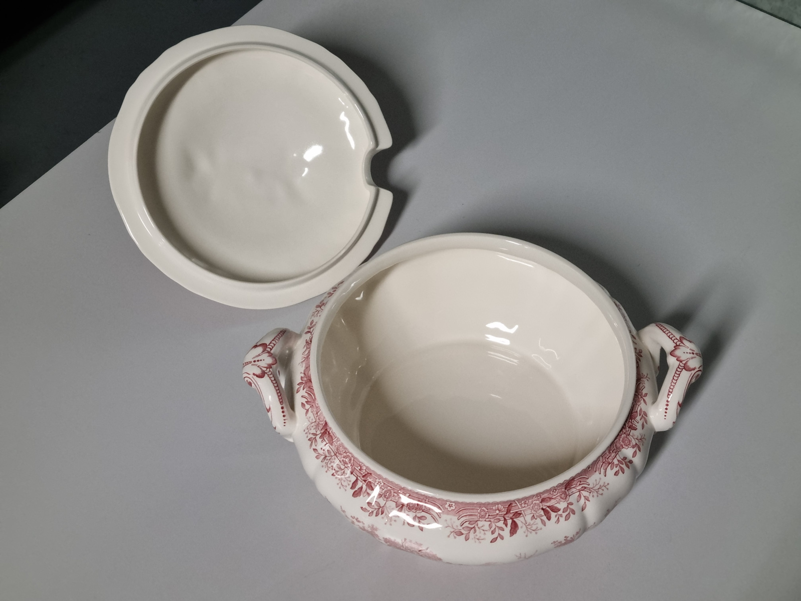 Villeroy en Boch Burgenland rood Dekschaal Terrine mét uitsparing lepel