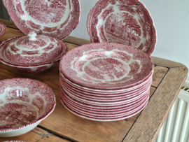 Engels rood Grindley Country Inns Eetservies 14 persoons