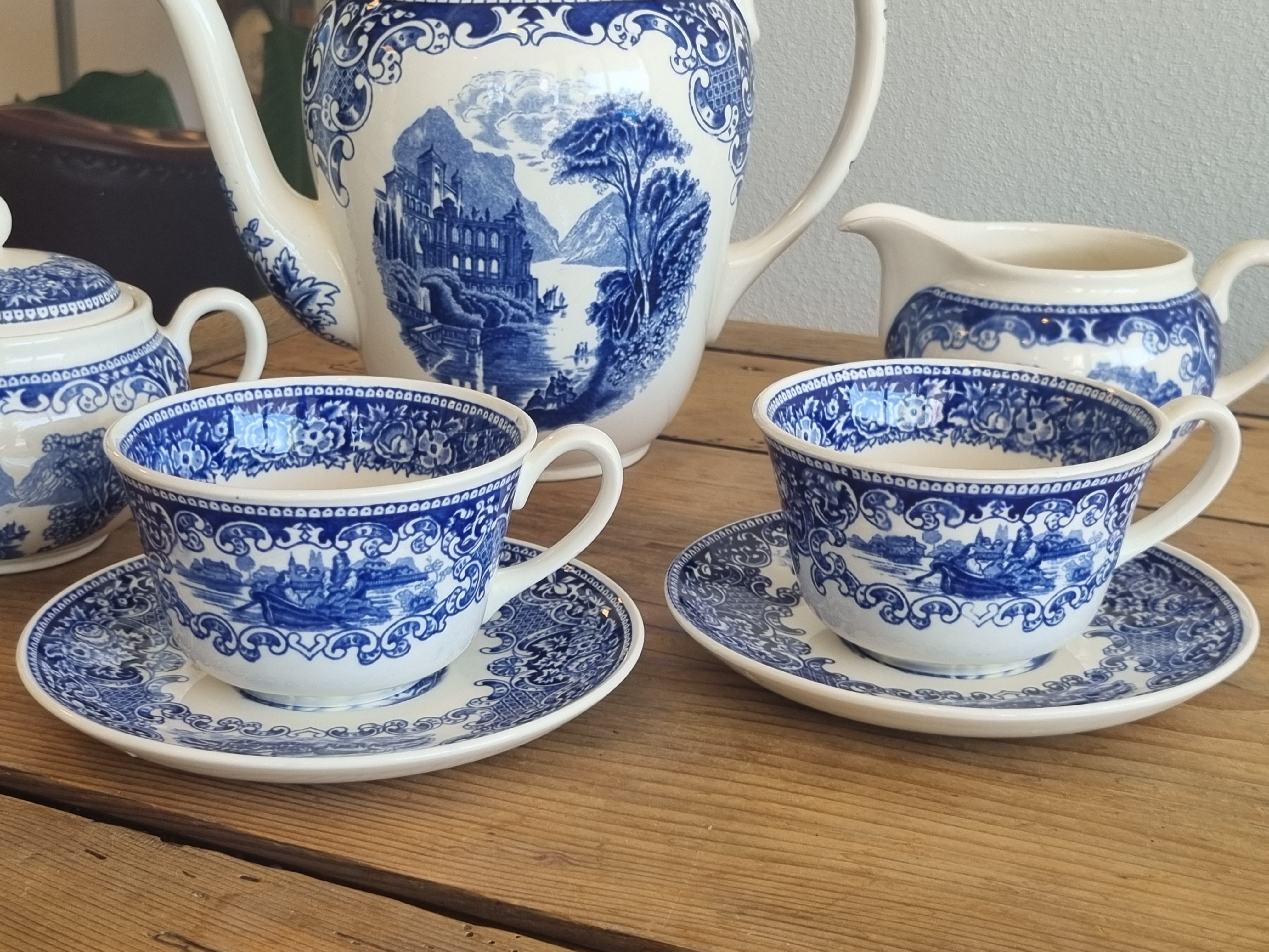 Regout Castillo Old England Cambridge blauw chocoladestel theestel voor 2 personen
