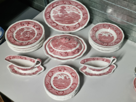 Engels rood Wedgwood Adams English Scenic serviesset 8 personen (golvend randje)