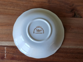 Engels Palissy Game Series laag schaaltje 13 cm (afb. haasjes)