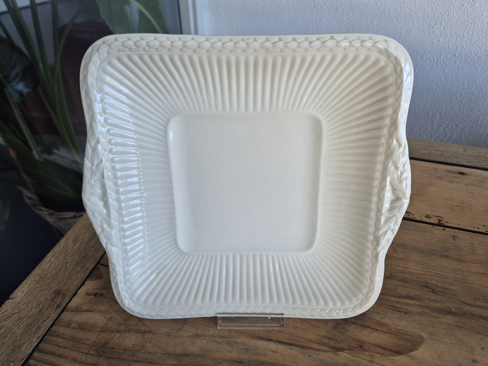 Wedgwood Edme vierkante schaal 23 cm