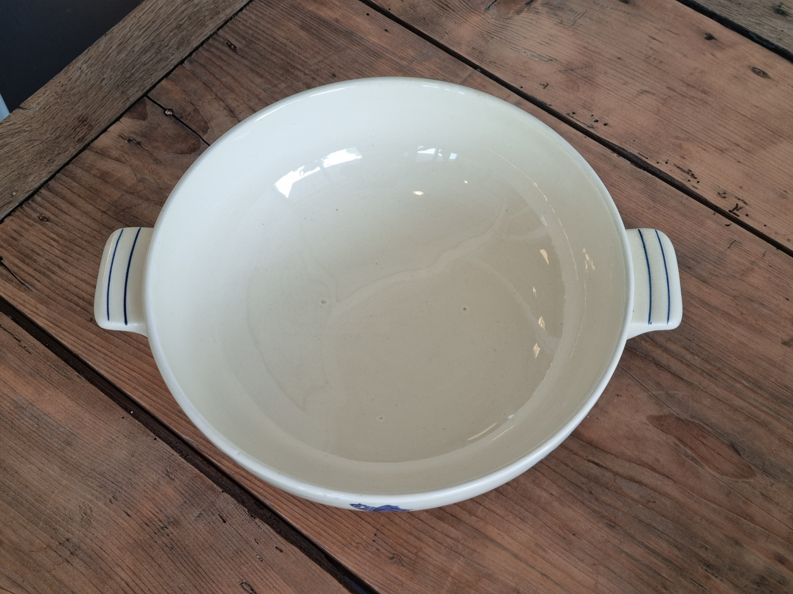Societe Ceramique Butterflij hoge ronde schaal met greepjes (creme)