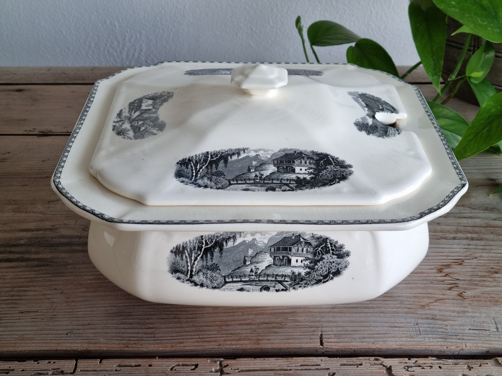 Landschap Zwart Societe Ceramique Soepterrine (hoekig model)