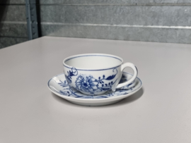 Zwiebelmuster Regout Thee Kop en schotel
