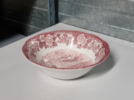 Engels rood Enoch Wedgwood Lochs of Scotland hoge ronde schaal 21,5 cm