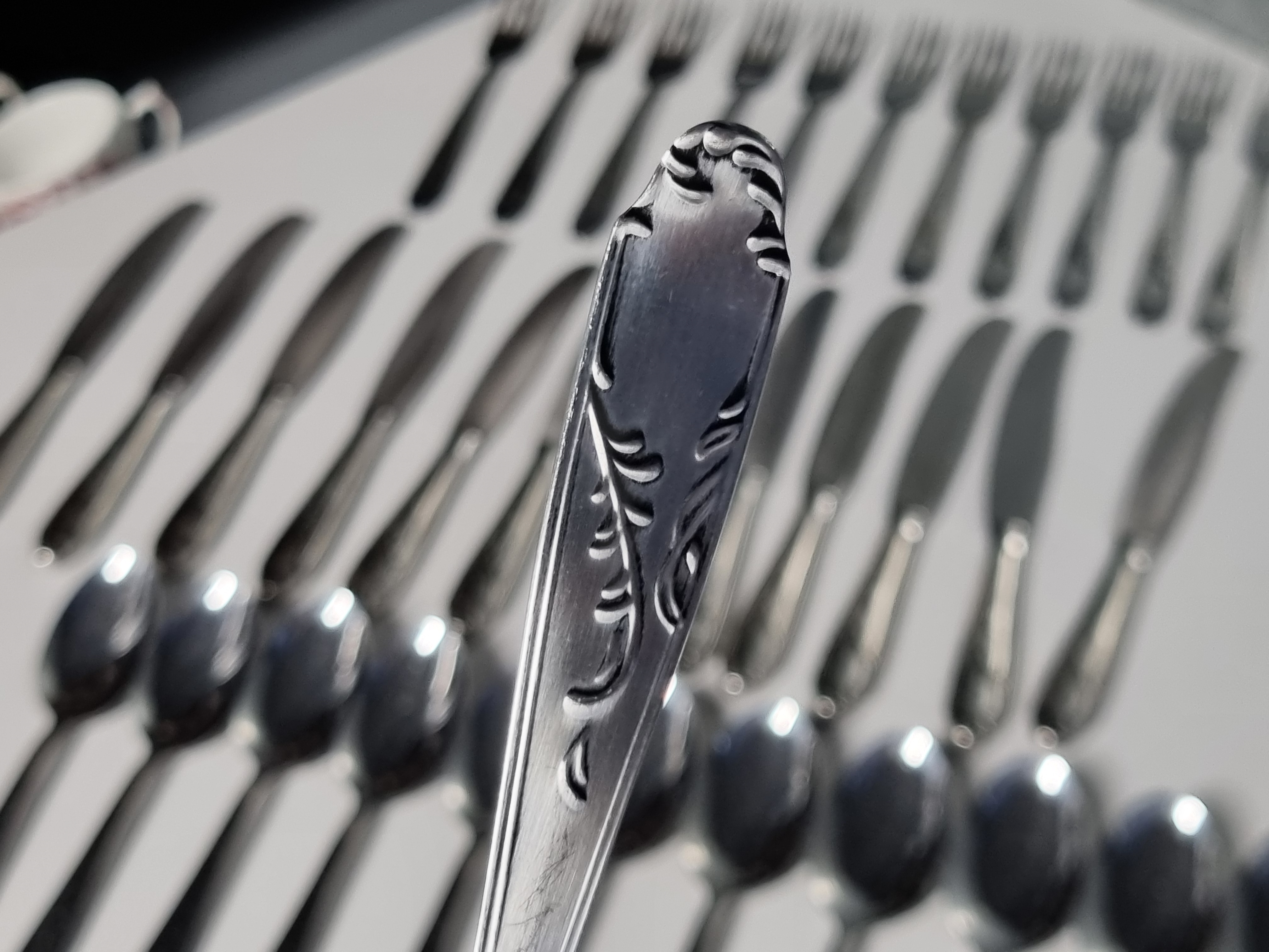 Verkocht = Bestekset Gallo Inox 12 personen 36 delen