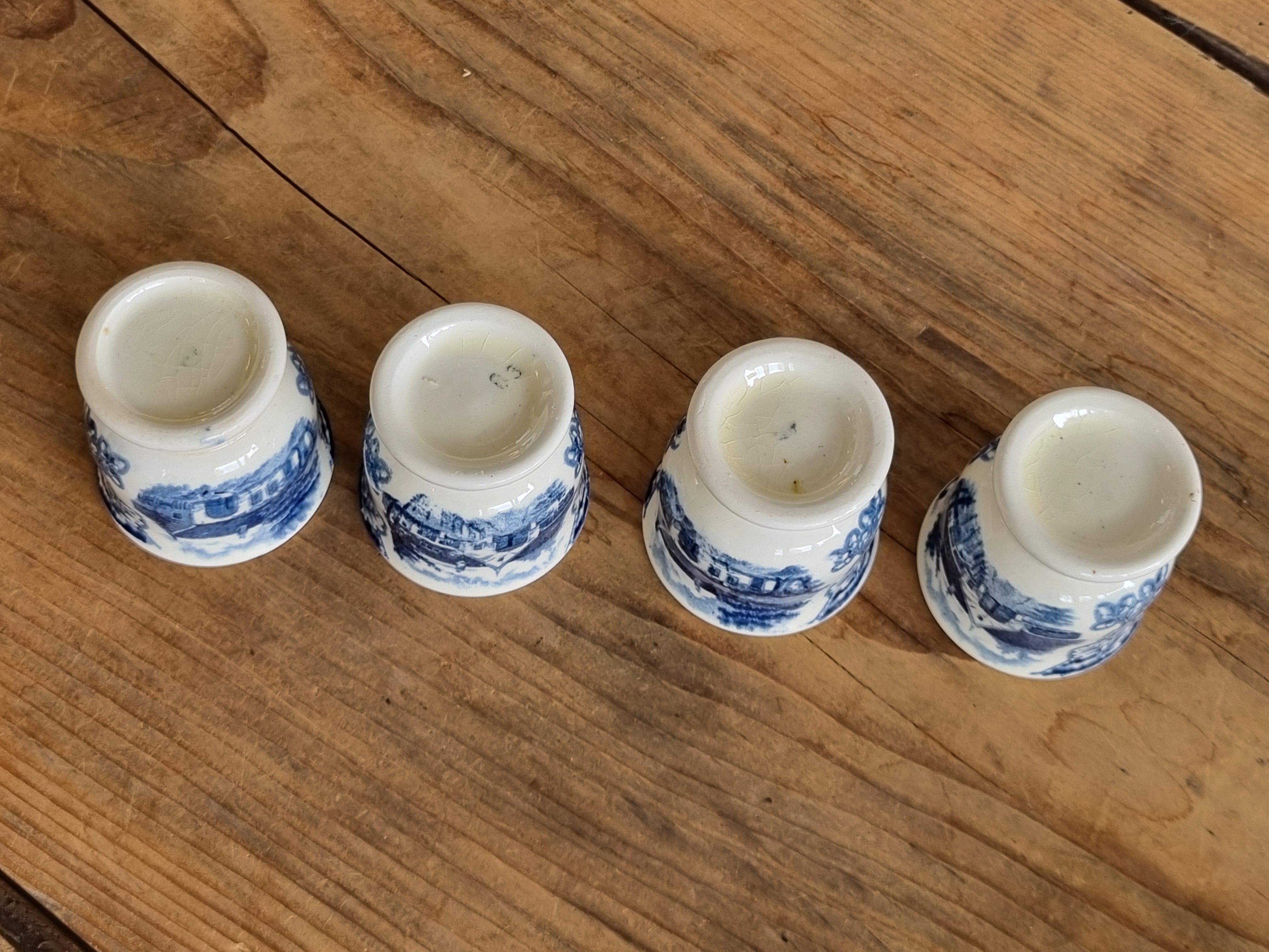 Boerenhoeve blauw Societe Ceramique set 4x eierdopje