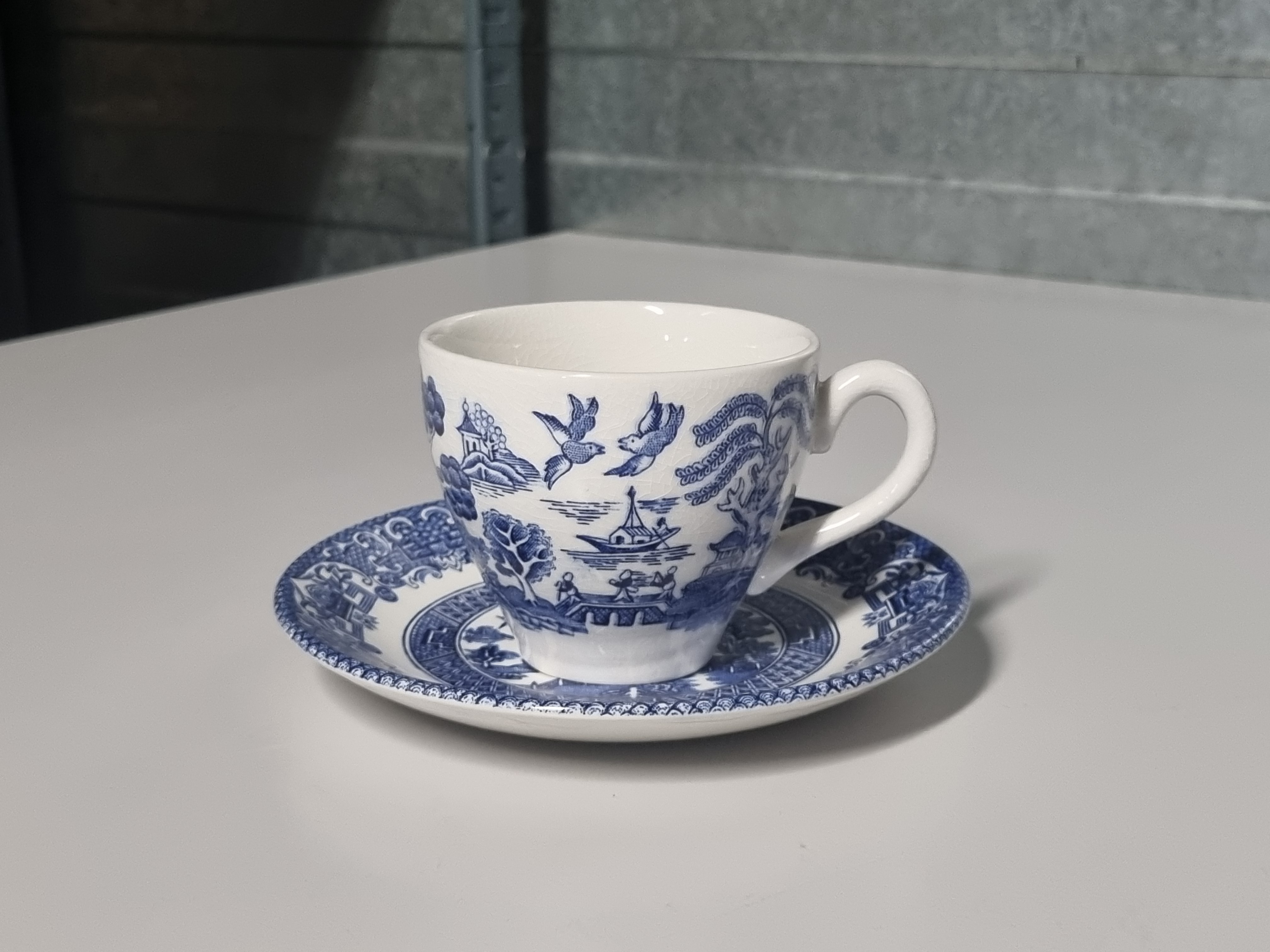 Engels blauw Old Willow Kop en schotel
