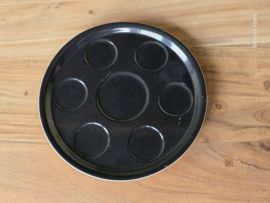 Societe Ceramique zwart onderbord voor eierdopjes