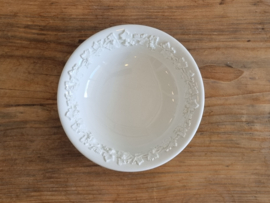 Wedgwood Embossed Queensware schaaltje 16 cm