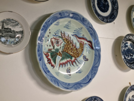 Wandbord Regout Wim Visser blauw afb. Vis (met Chipje) 39,5 cm