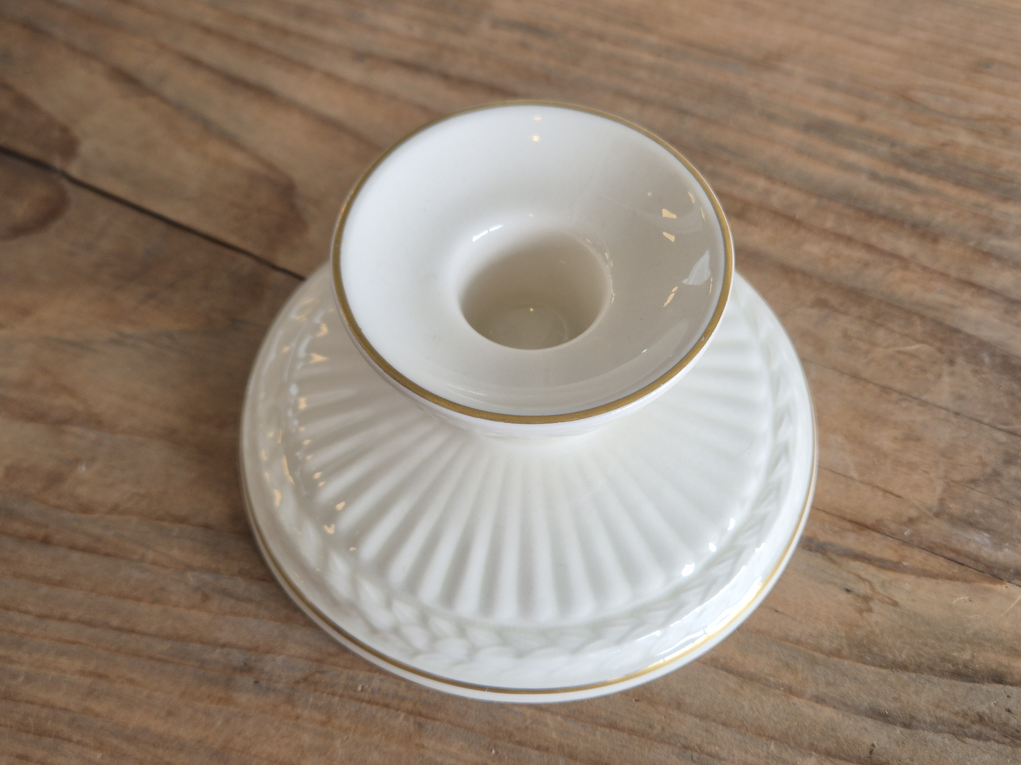 Wedgwood Edme Jubilee Goudrand Kaarsenkandelaar laag model