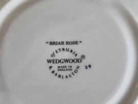 Verkocht = Wedgwood Briar Rose thee bouillon kop en schotel Ø 10,5 cm